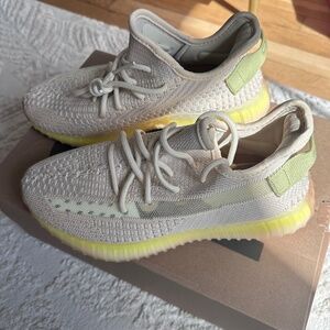 Yeezy boost 350 V2